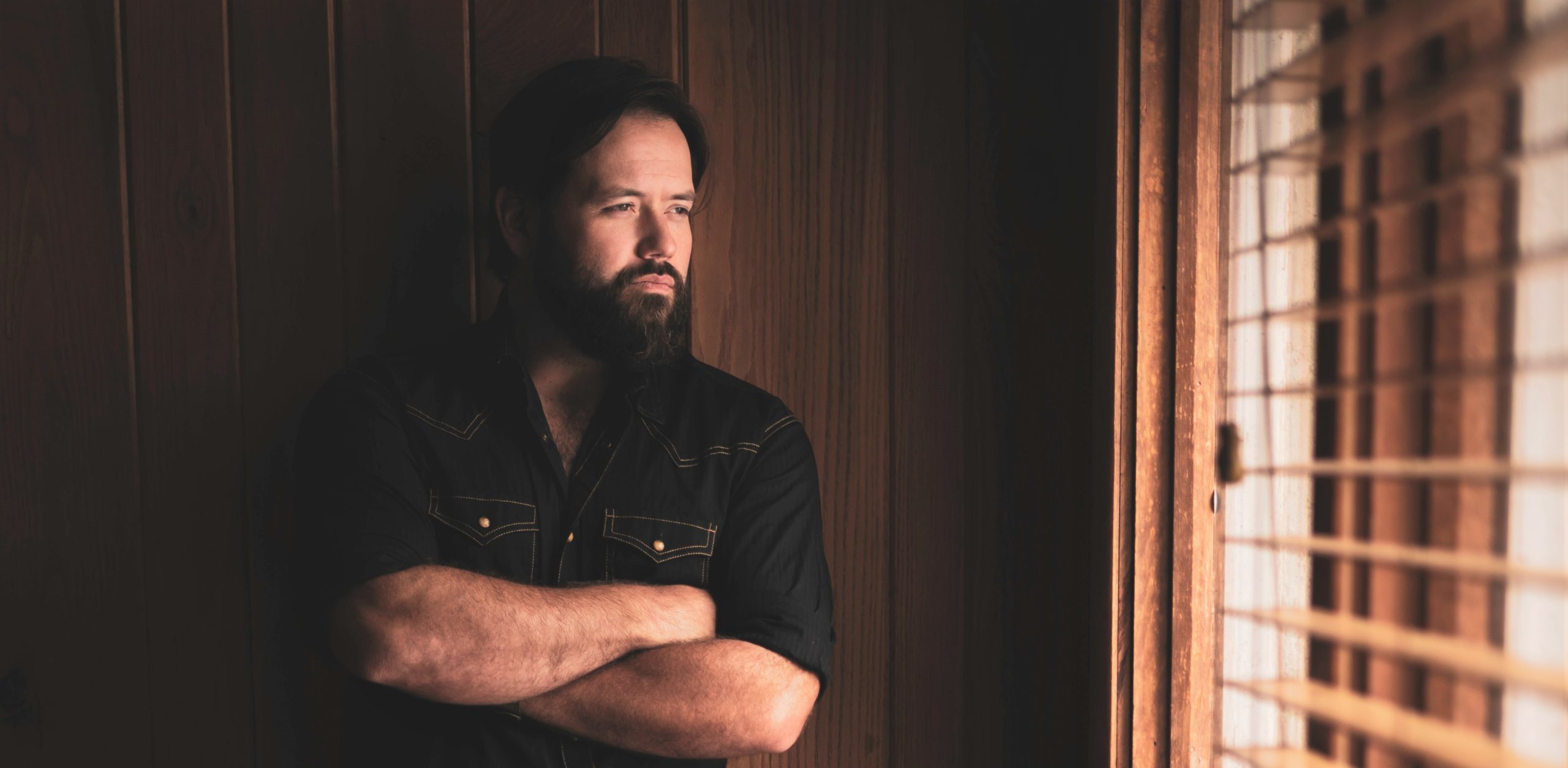 FIVE MINUTES WITH POPULAR COUNTRY MUSIC ARTIST AND TEXAS NATIVE